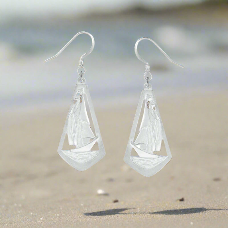 Bluenose Drop Earing